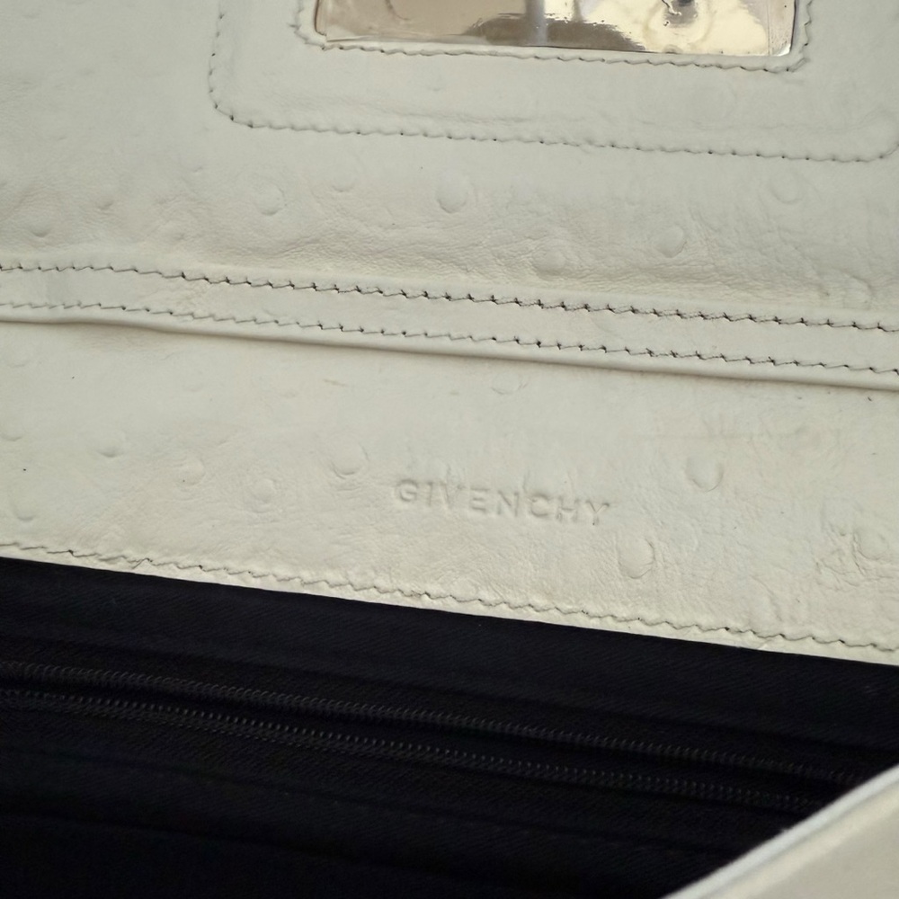 Givenchy White Ostrich Leather Shoulder Bag clutch Gold hardware - Picture 16 of 16